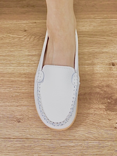 履きやすい楽な靴や裸足