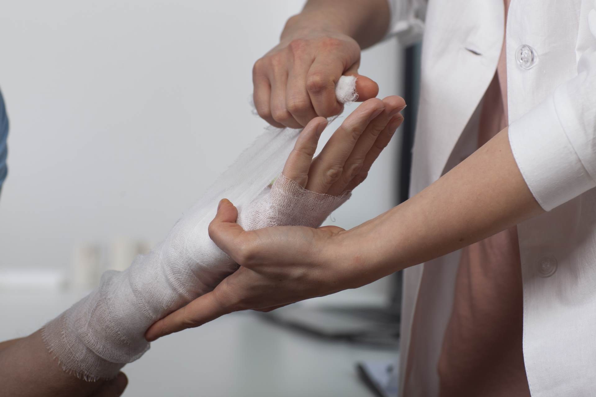 ⑦ 選ばれる理由（ガングリオン）施術イメージ